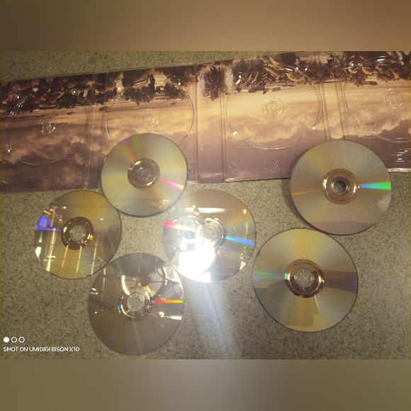 The Pacifica Set Steven Spielberg Six disk full set - Picture 9 of 15